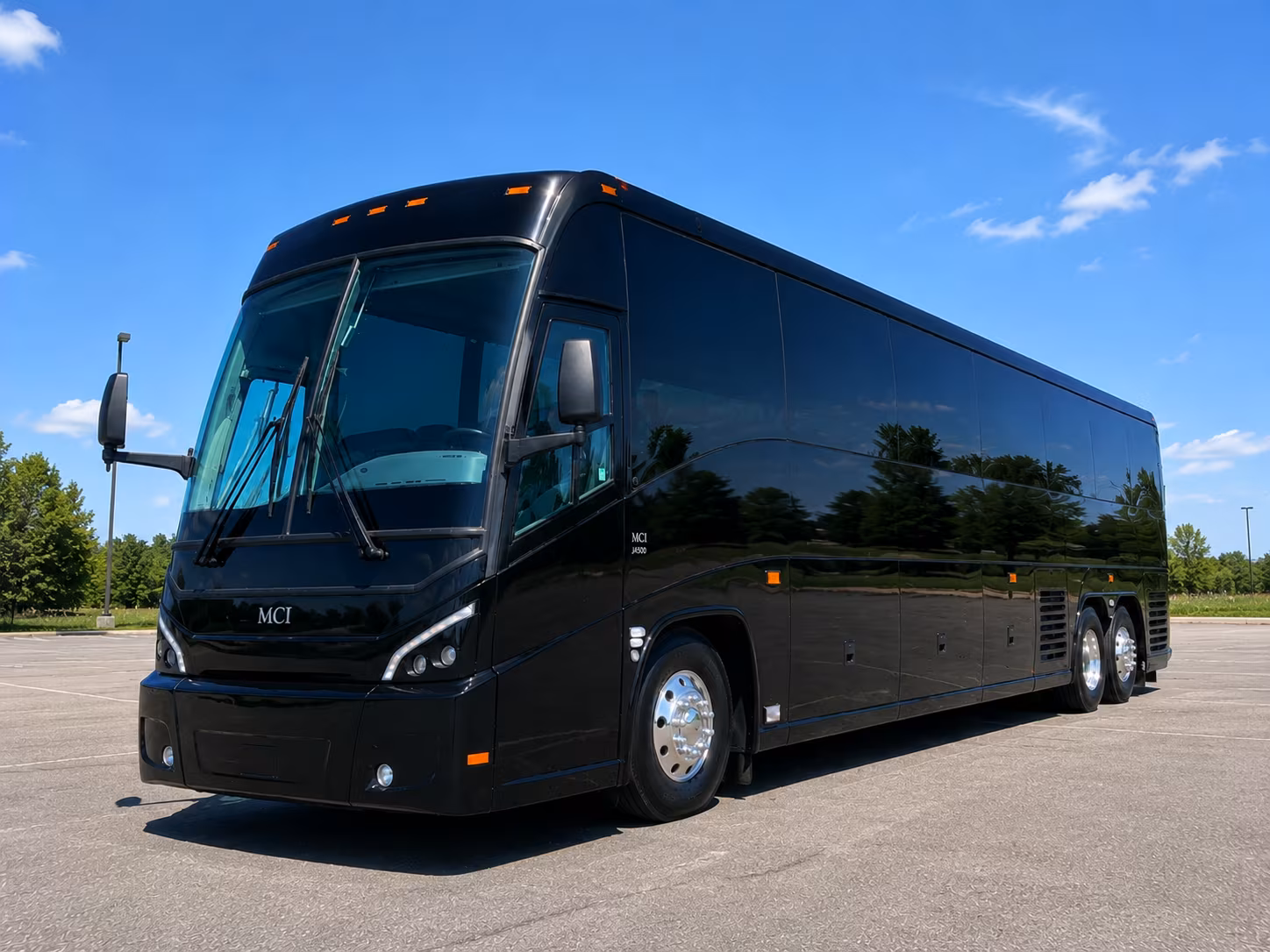 charter bus shuttle service to minneapolis saint paul international airport msp