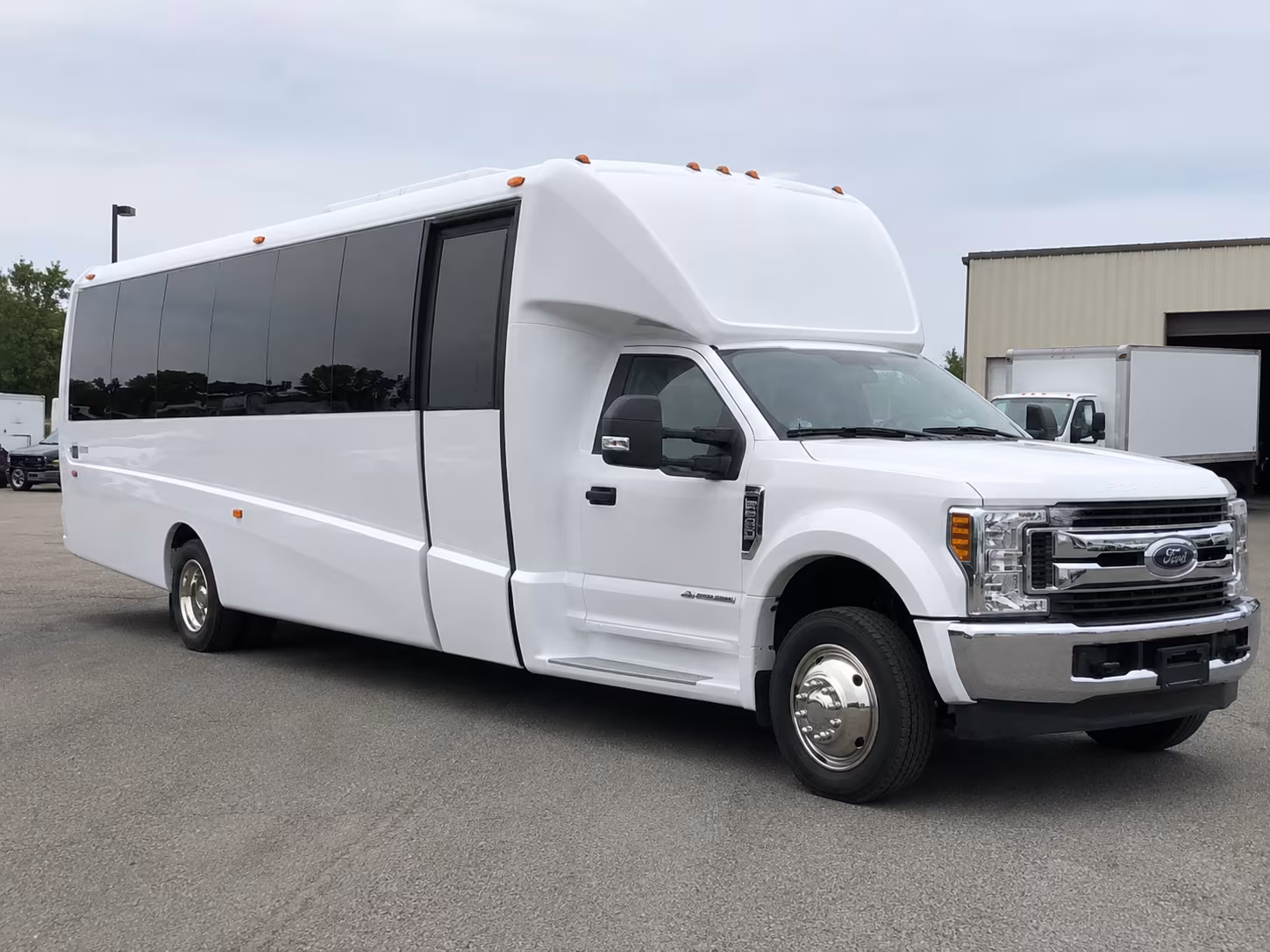 charter buses for st cloud weddings and venue shuttles