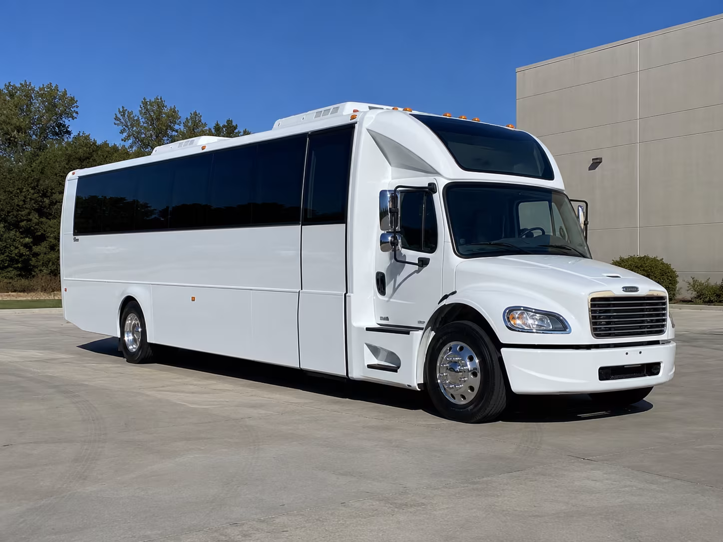 st cloud 28 passenger party bus